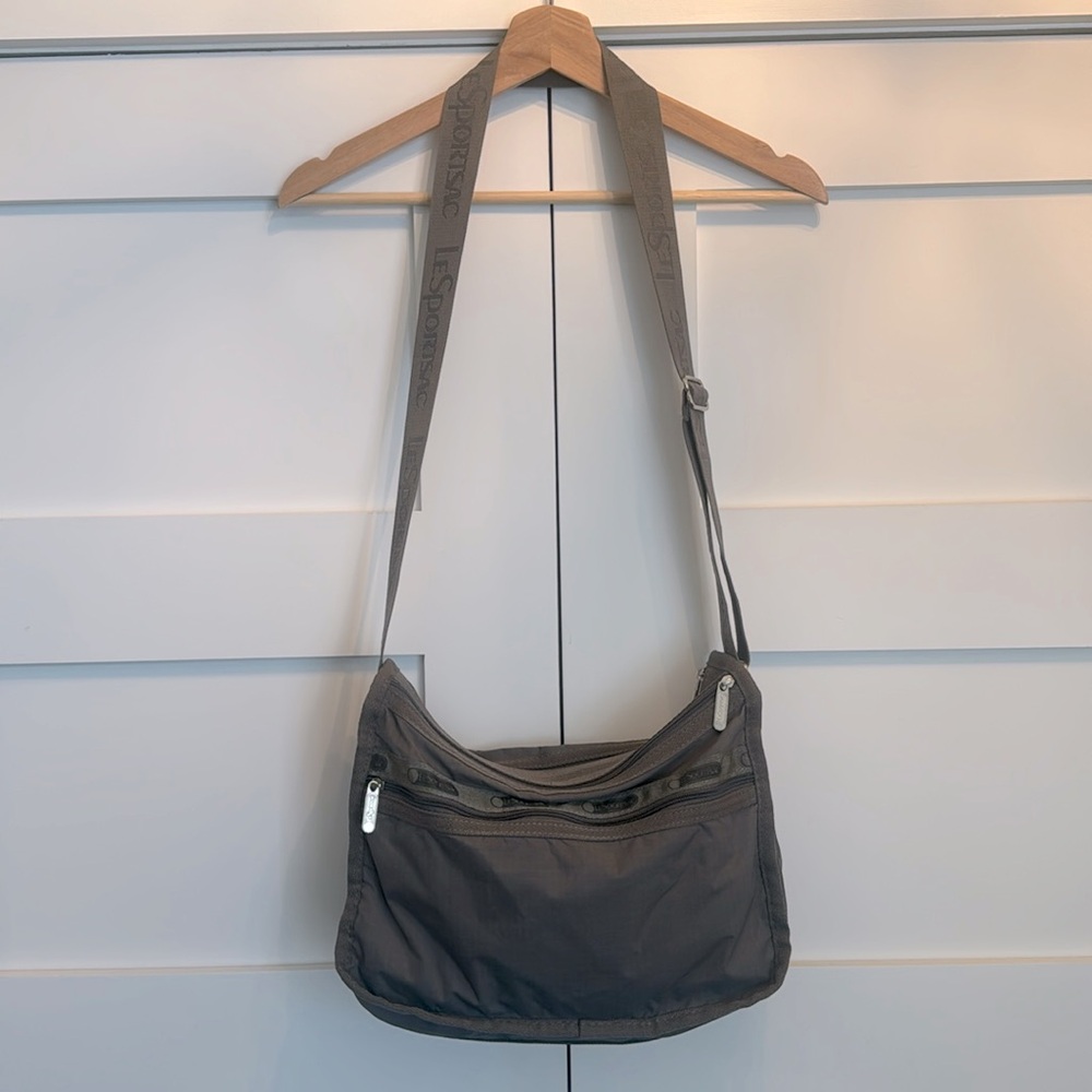 LeSportsac Classic Deluxe Everyday Bag in Gray